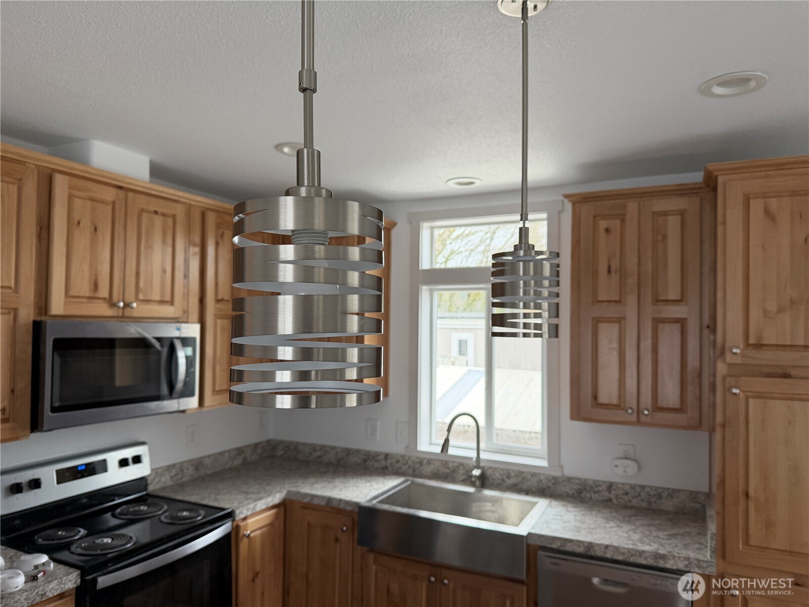 7301 NE 175th Street #115, Kenmore, WA 98028