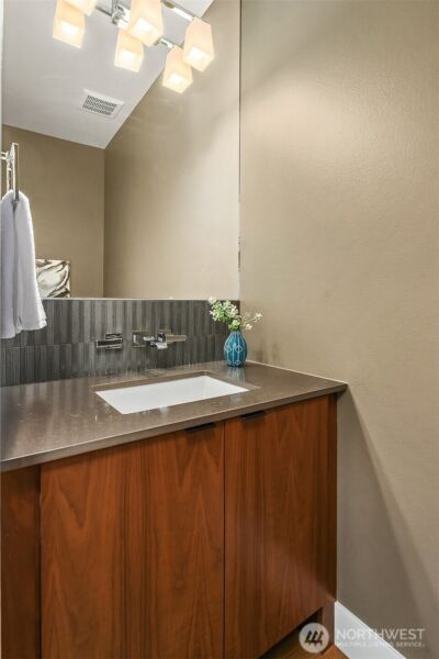 616 25th Avenue E, Seattle, WA 98112 - Photo 13