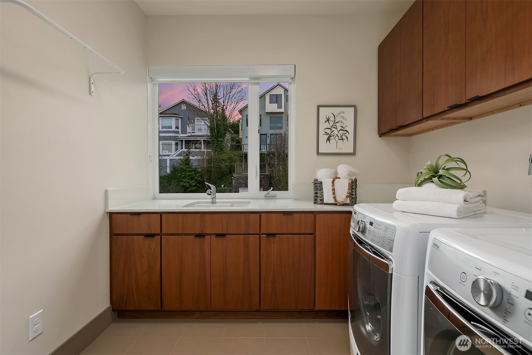 616 25th Avenue E, Seattle, WA 98112