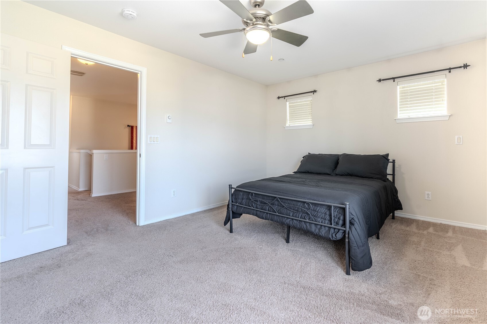 3070 Hoffman Hill Blvd , Dupont, WA 98327