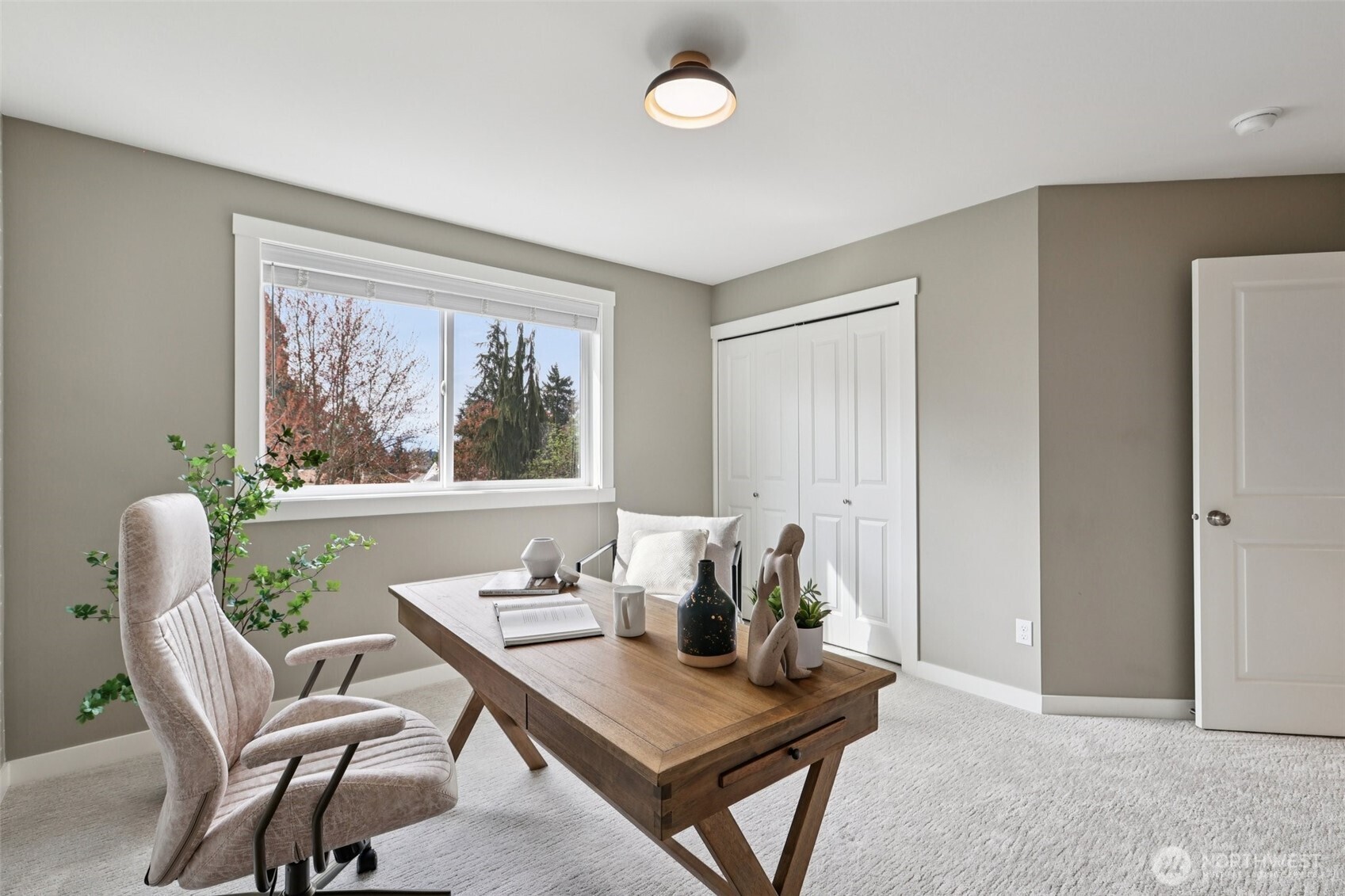 8535 4th Avenue NE, Seattle, WA 98115