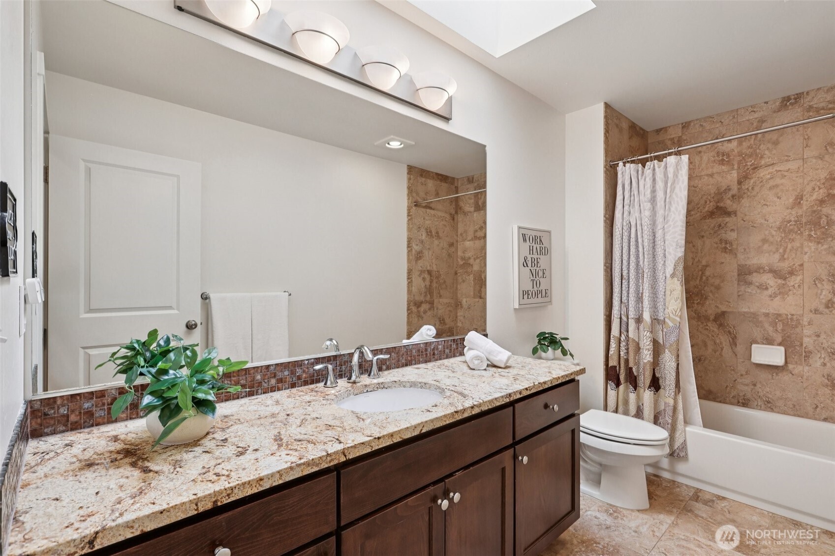 8535 4th Avenue NE, Seattle, WA 98115