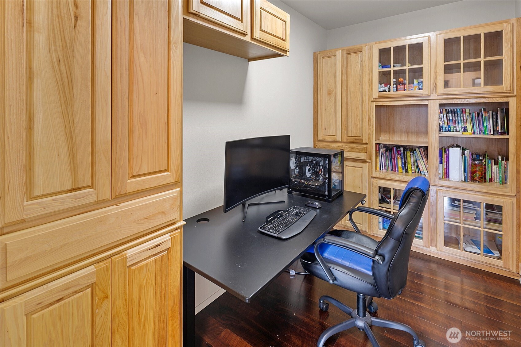 8516 196th Street SW #302, Edmonds, WA 98026