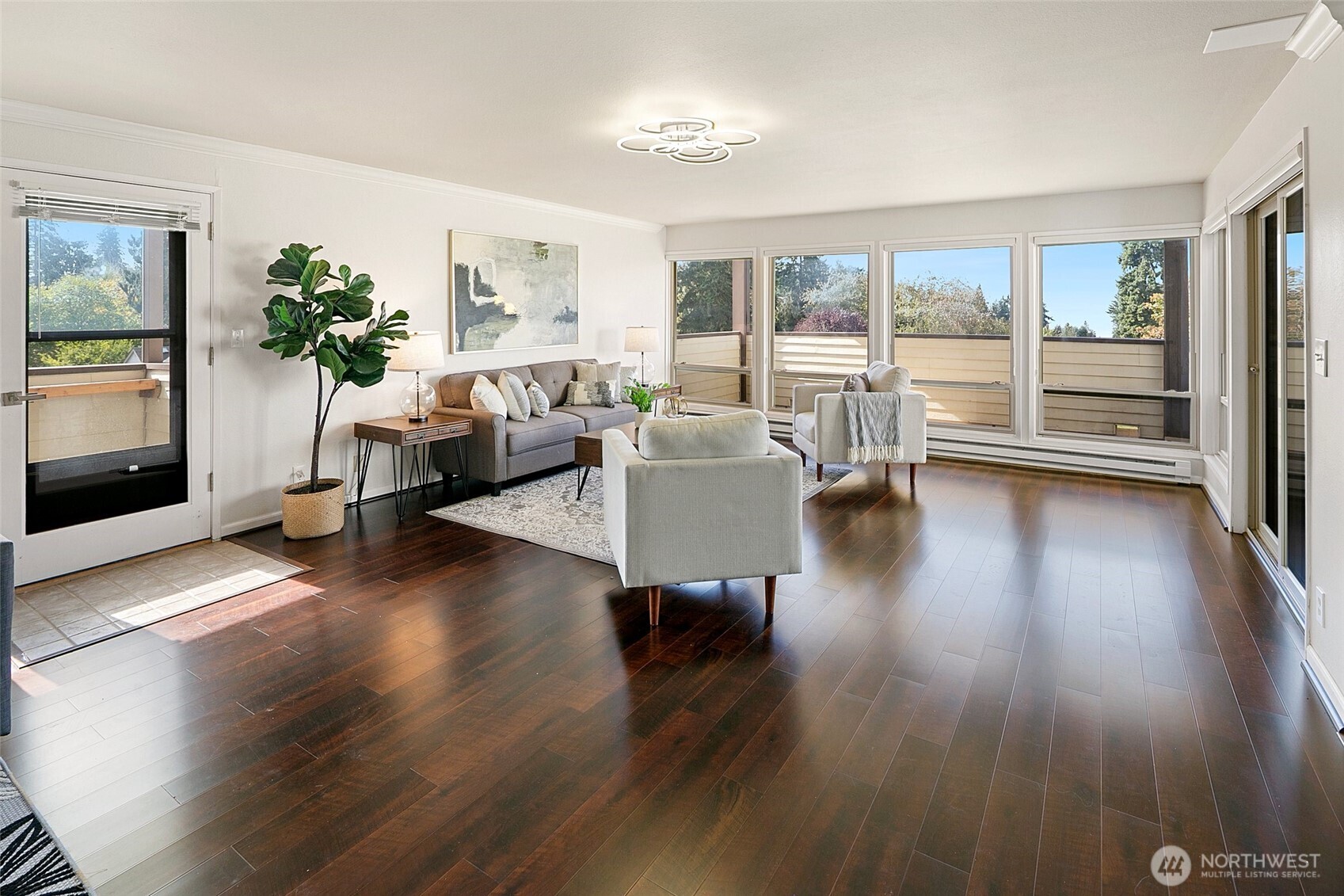 8516 196th Street SW #302, Edmonds, WA 98026