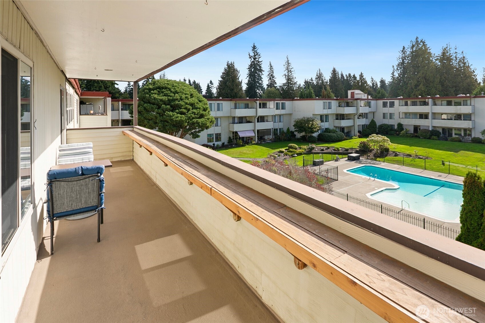 8516 196th Street SW #302, Edmonds, WA 98026