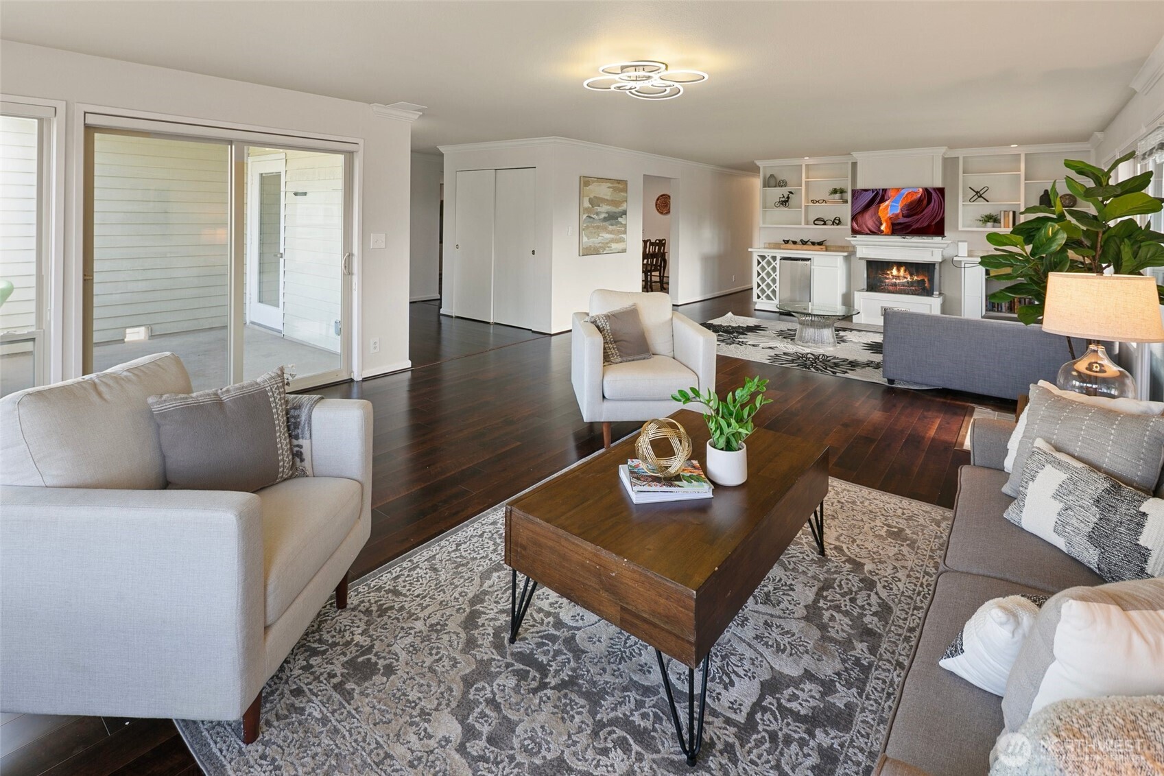 8516 196th Street SW #302, Edmonds, WA 98026