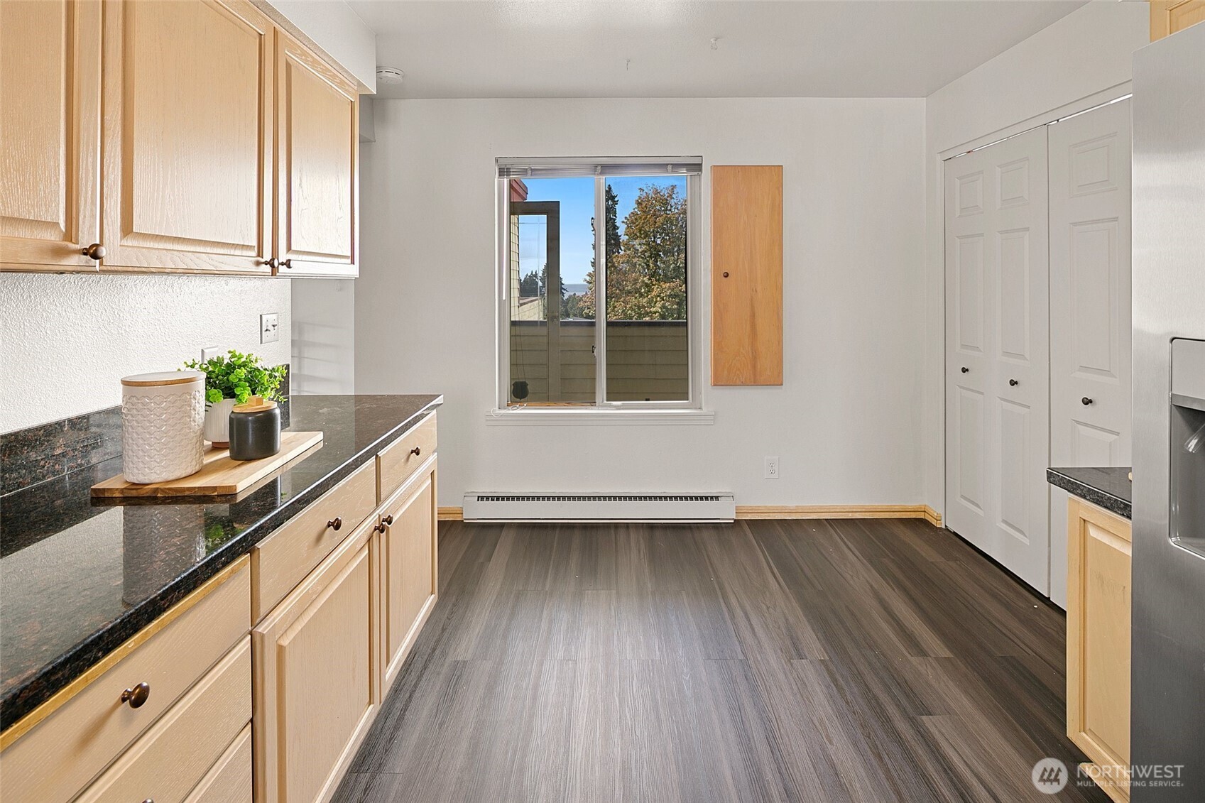 8516 196th Street SW #302, Edmonds, WA 98026