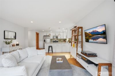 4037 7th Avenue NE #A, Seattle, WA 98105 - Photo 12