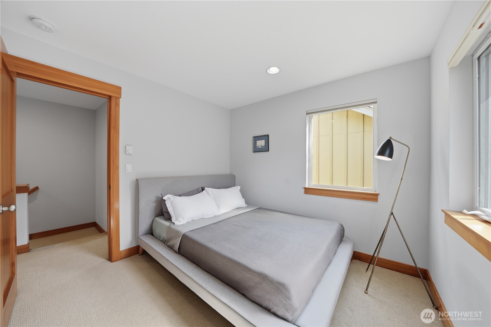 4037 7th Avenue NE #A, Seattle, WA 98105