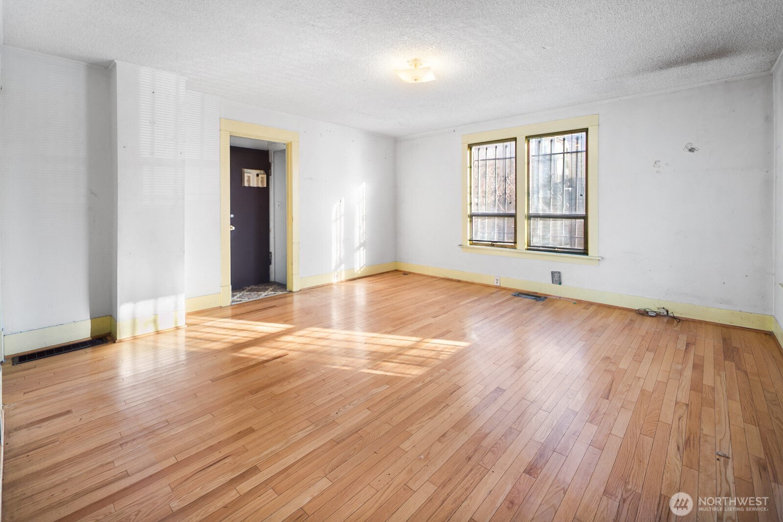 3226 S Edmunds Street , Seattle, WA 98118