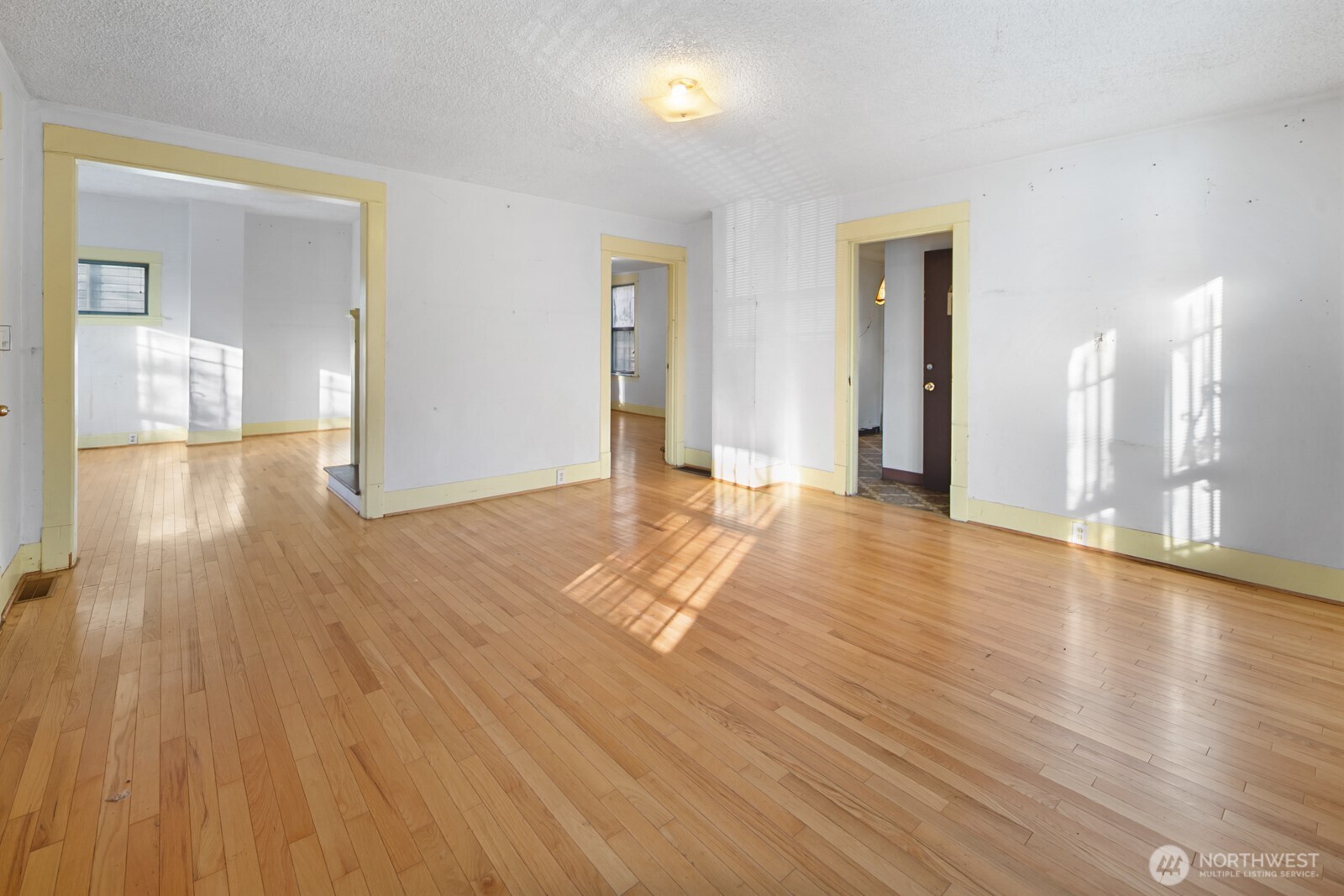 3226 S Edmunds Street , Seattle, WA 98118