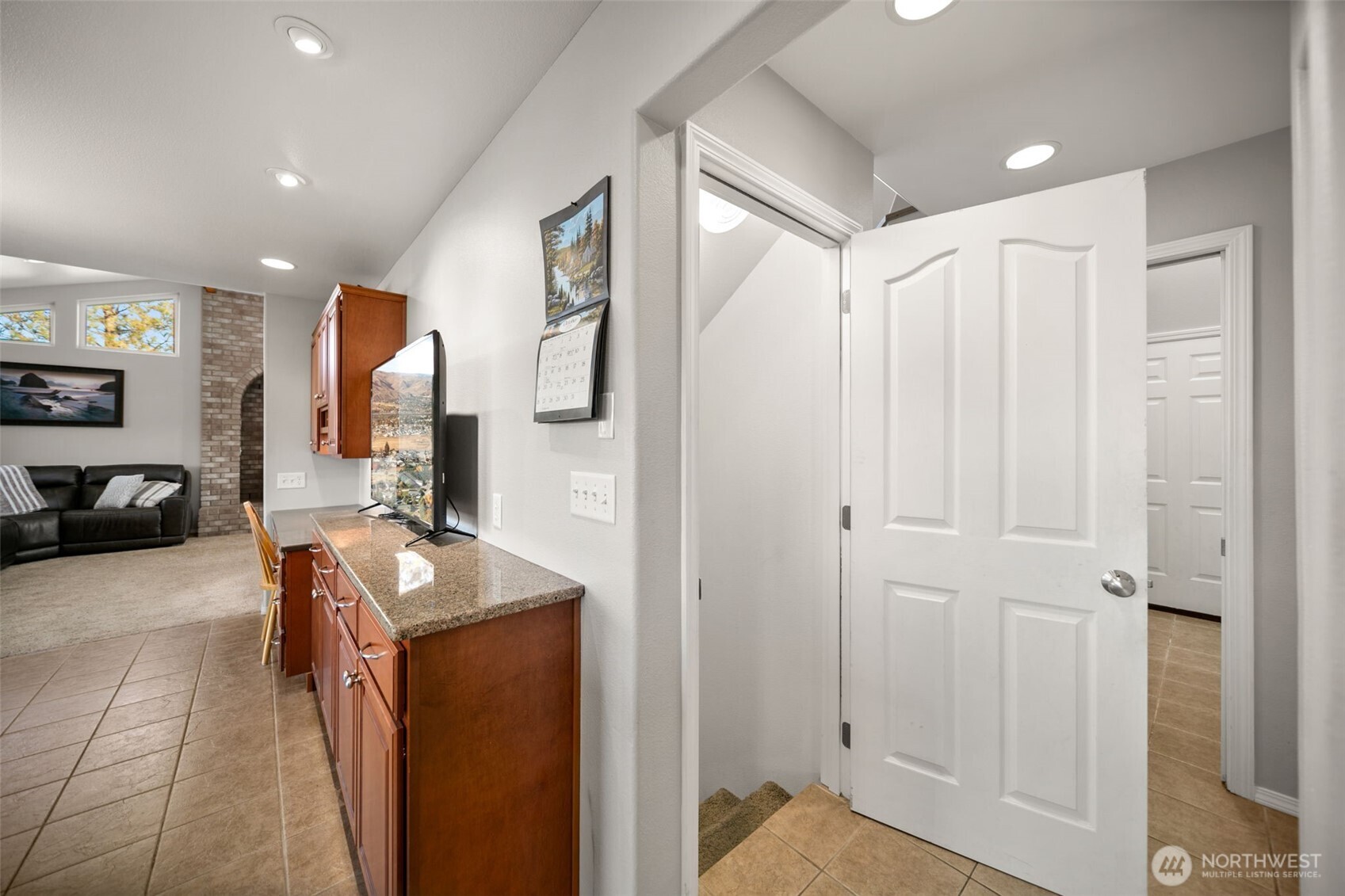 530 S Lynn , East Wenatchee, WA 98802