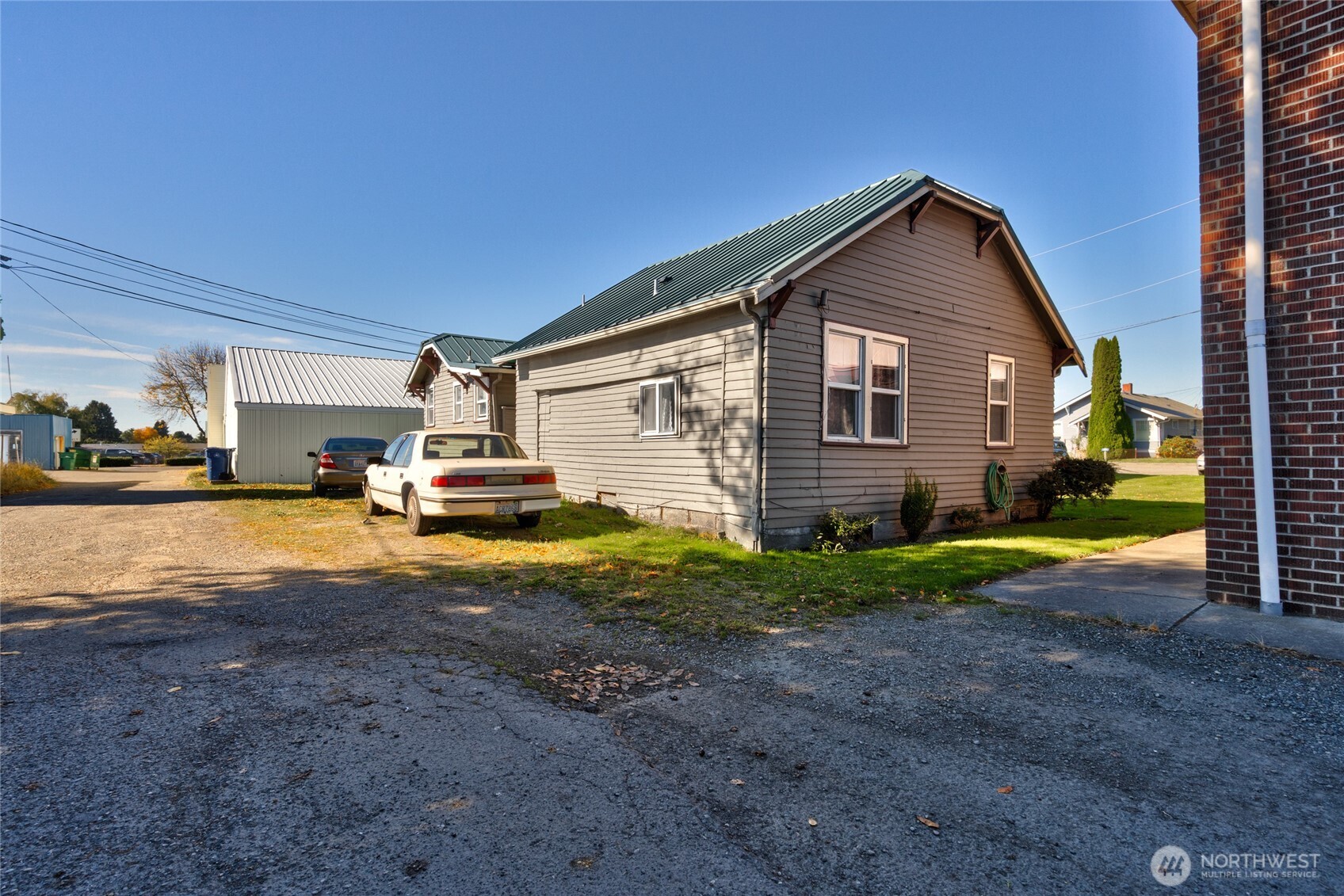 118 E Victoria Avenue , Burlington, WA 98233-1100