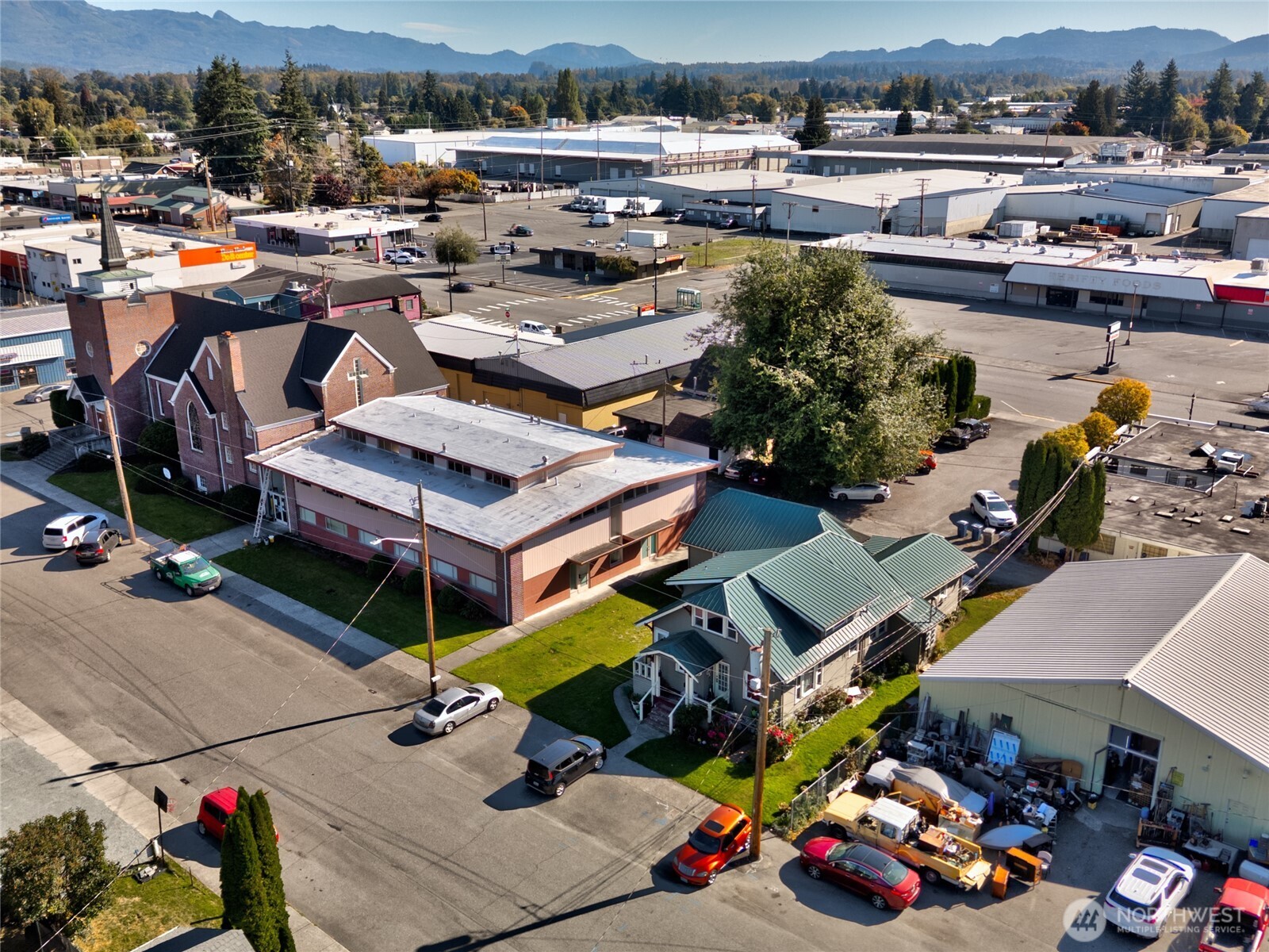 118 E Victoria Avenue , Burlington, WA 98233-1100