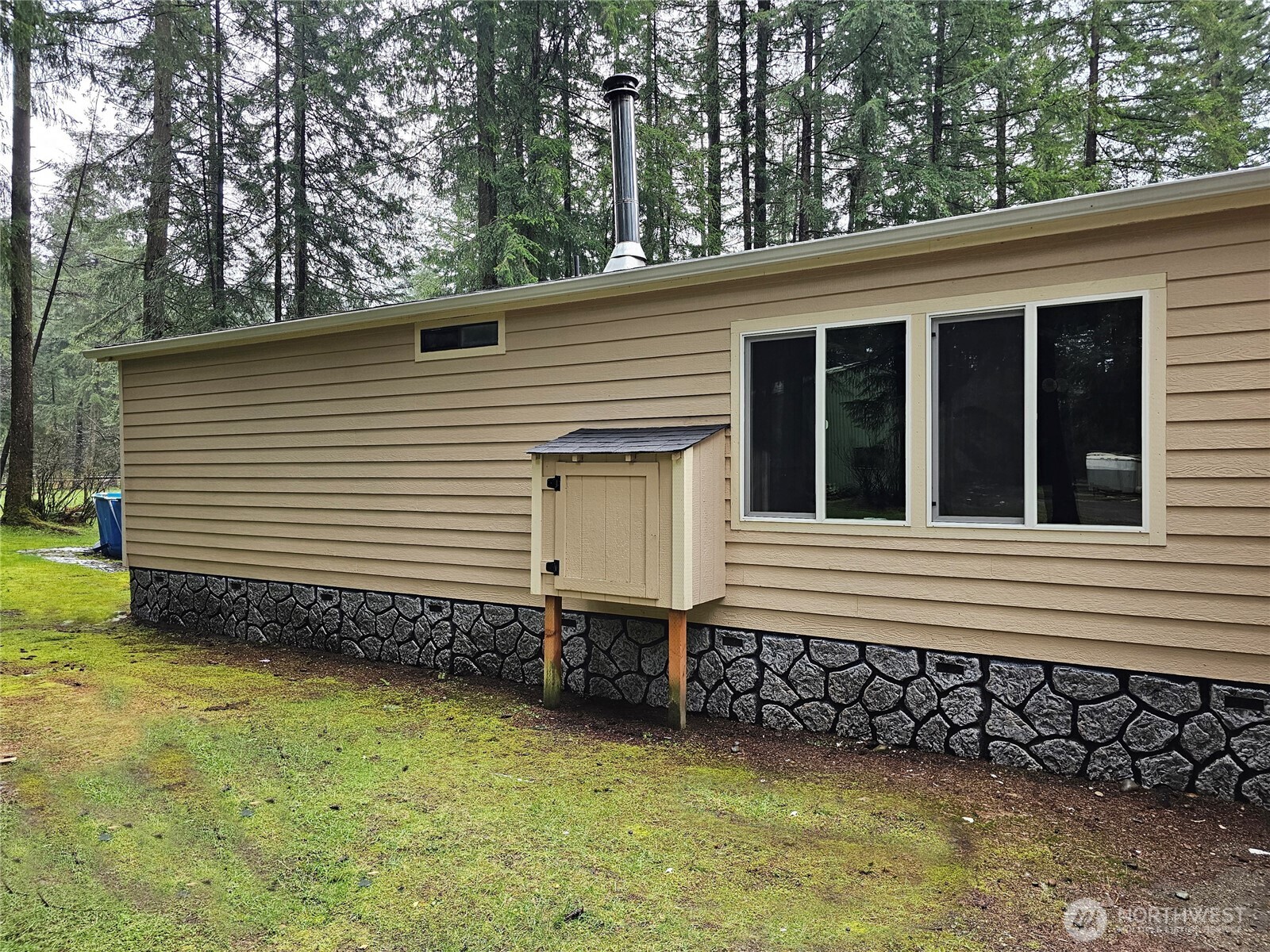 16727 Littlerock Road SW, Rochester, WA 98579