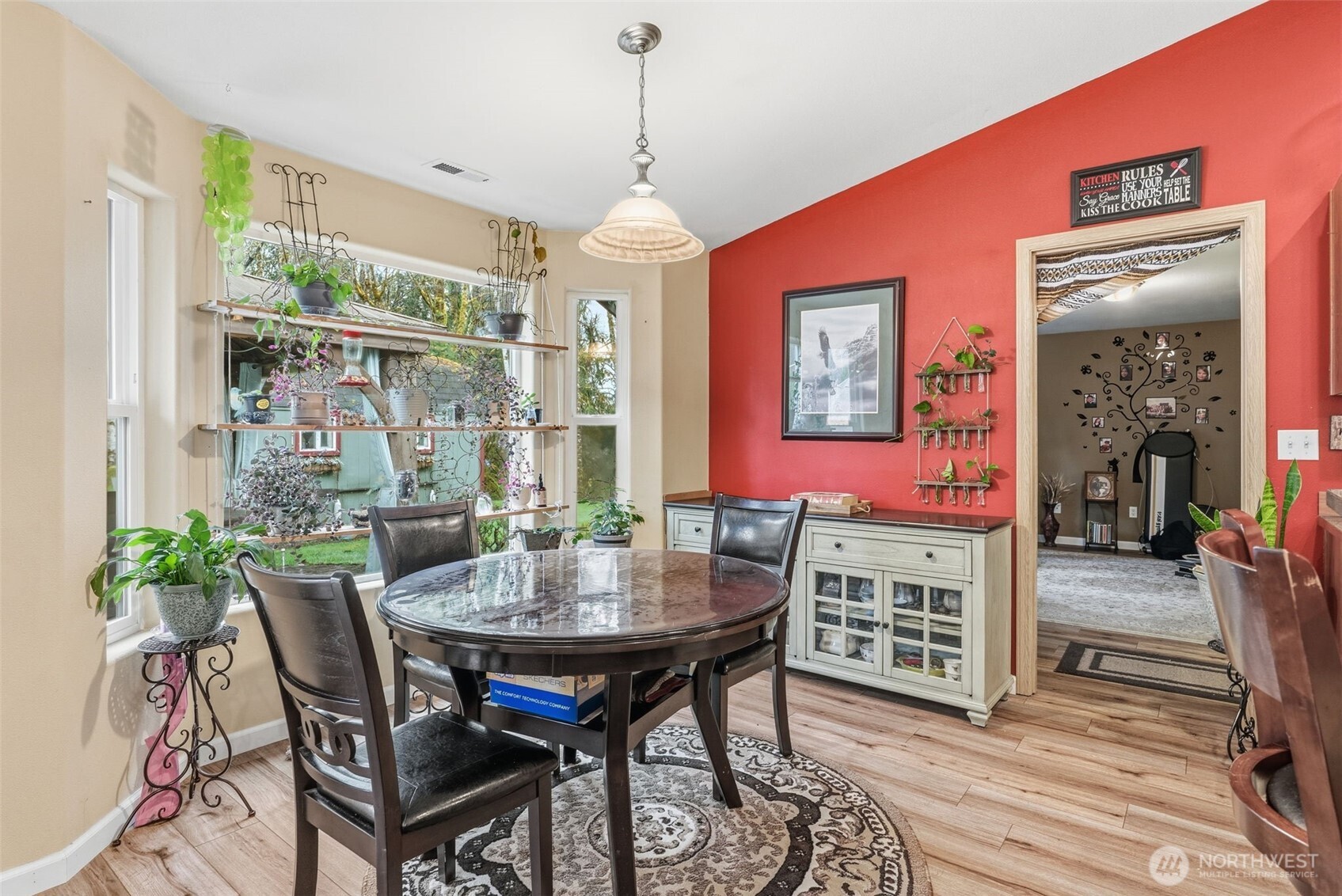 260 Trinity Drive , Castle Rock, WA 98611