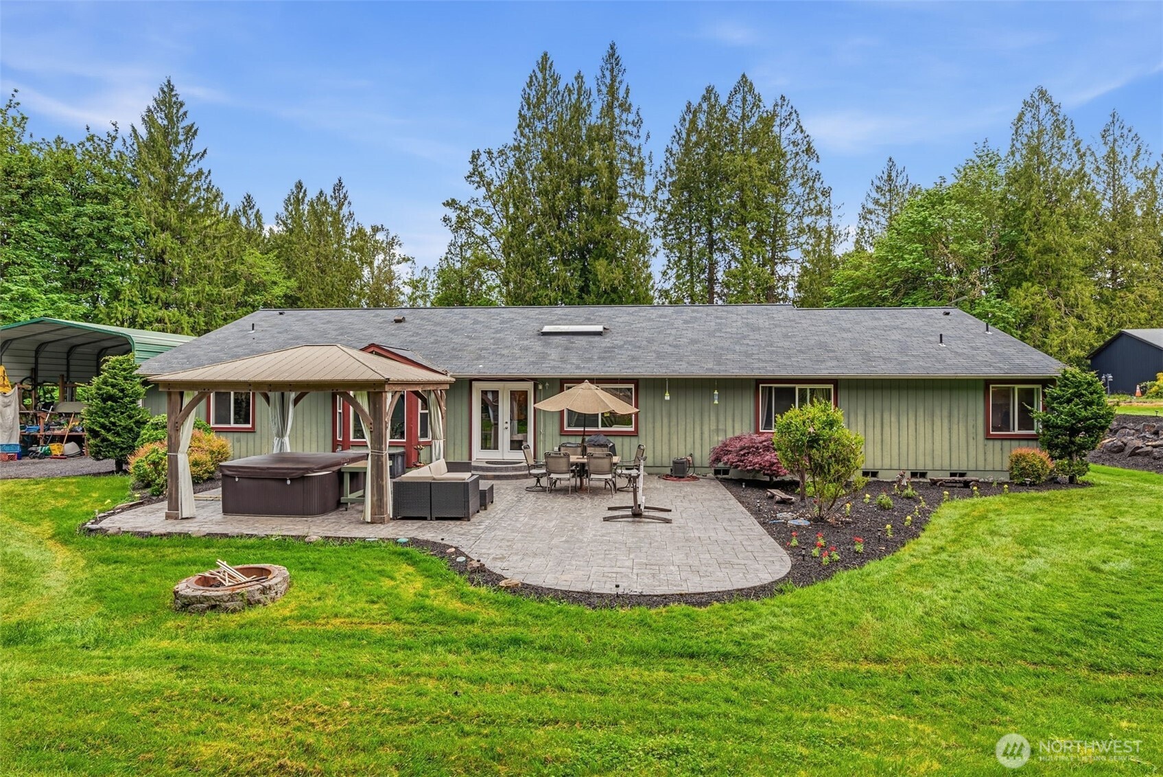 260 Trinity Drive , Castle Rock, WA 98611