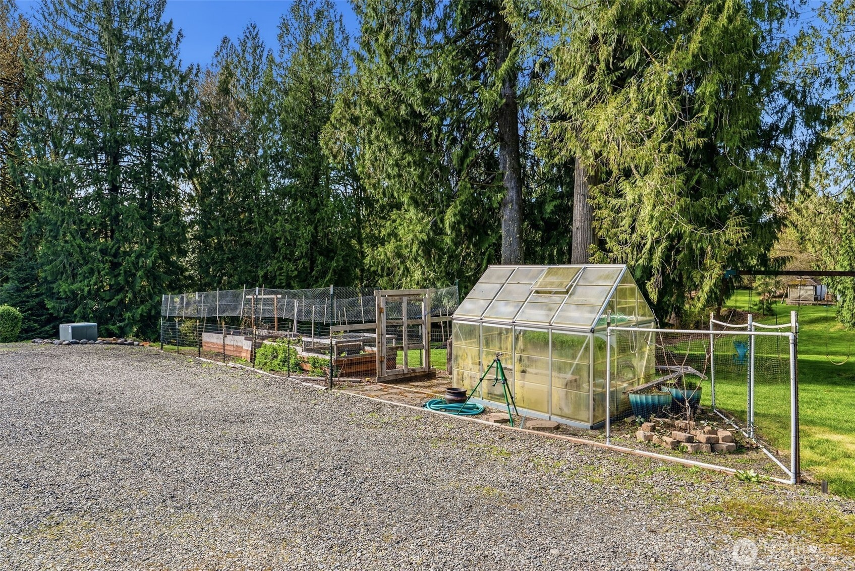 260 Trinity Drive , Castle Rock, WA 98611