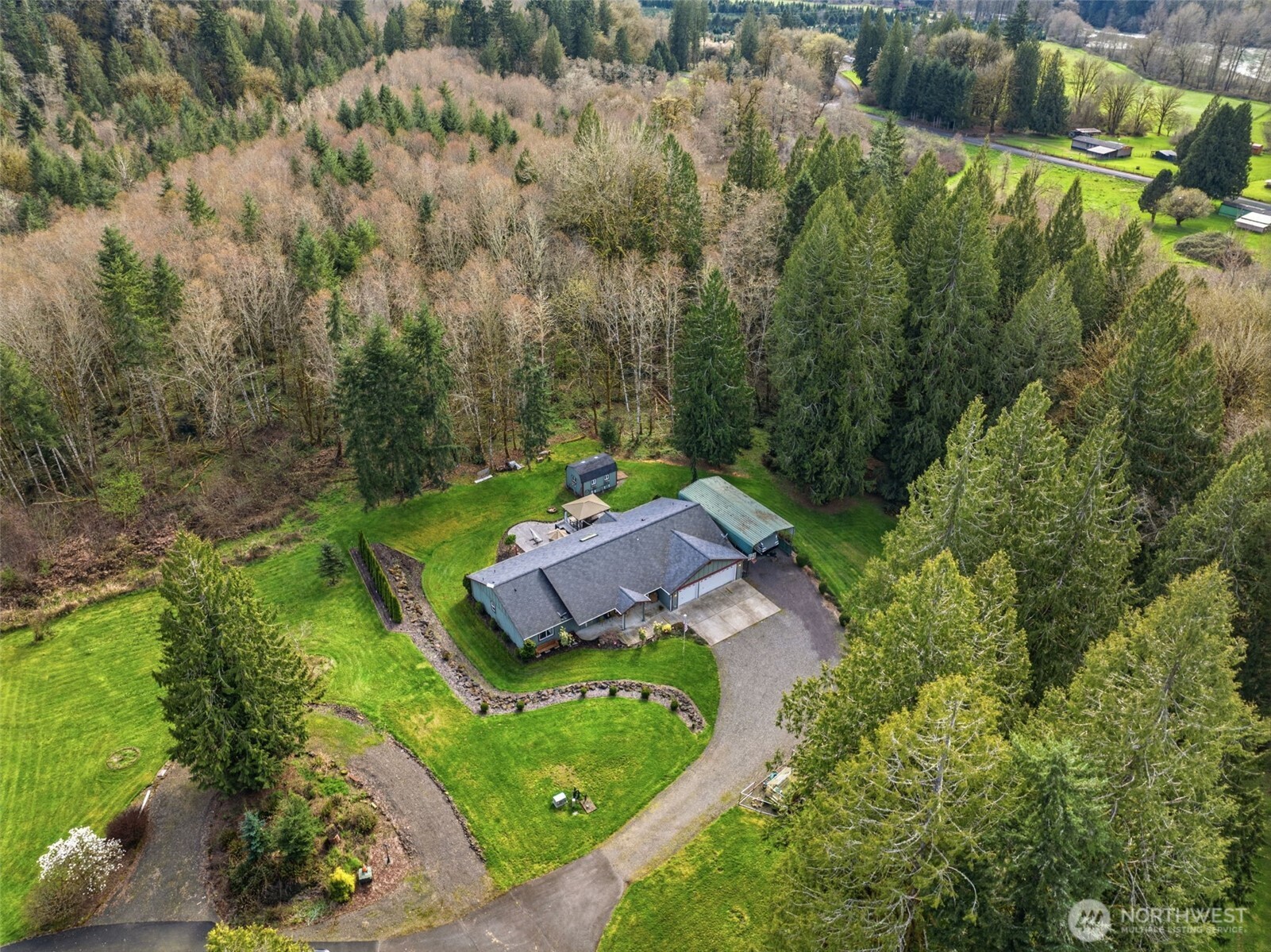 260 Trinity Drive , Castle Rock, WA 98611