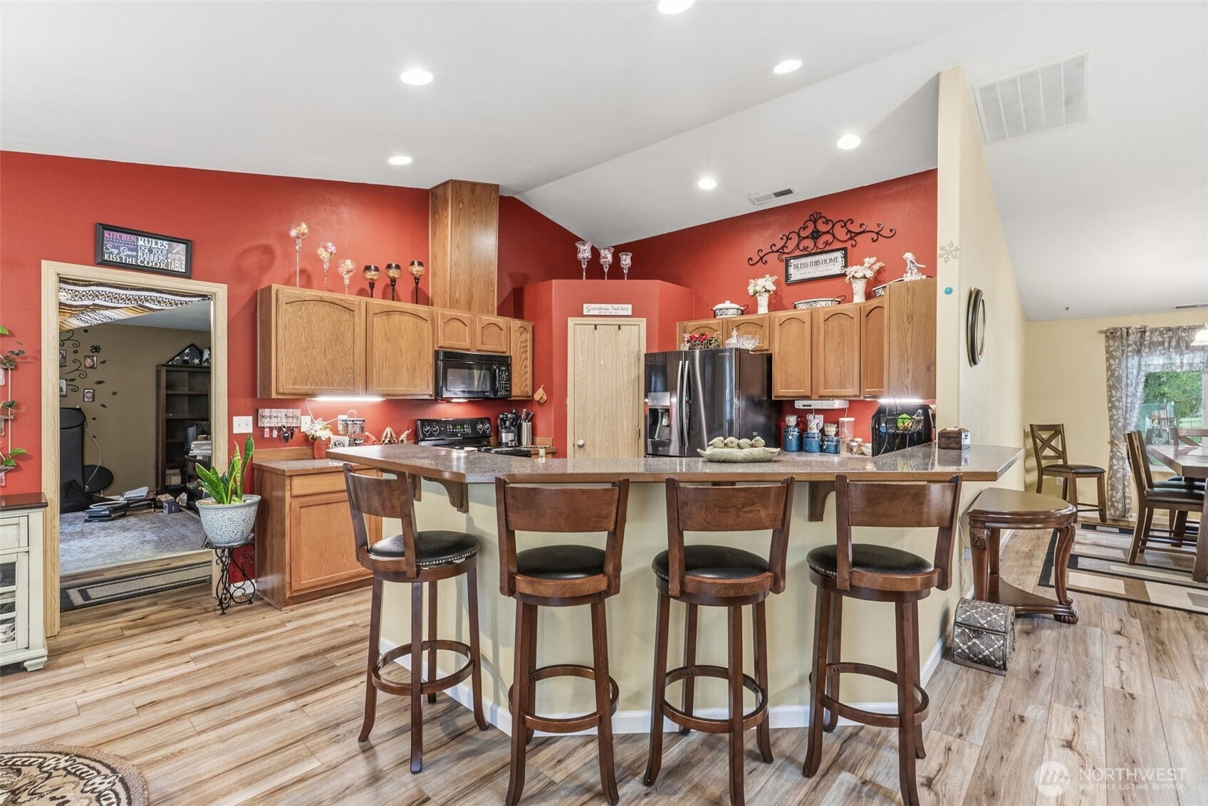 260 Trinity Drive , Castle Rock, WA 98611