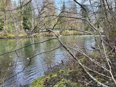 680 Mountain Trail , Brinnon, WA 98320