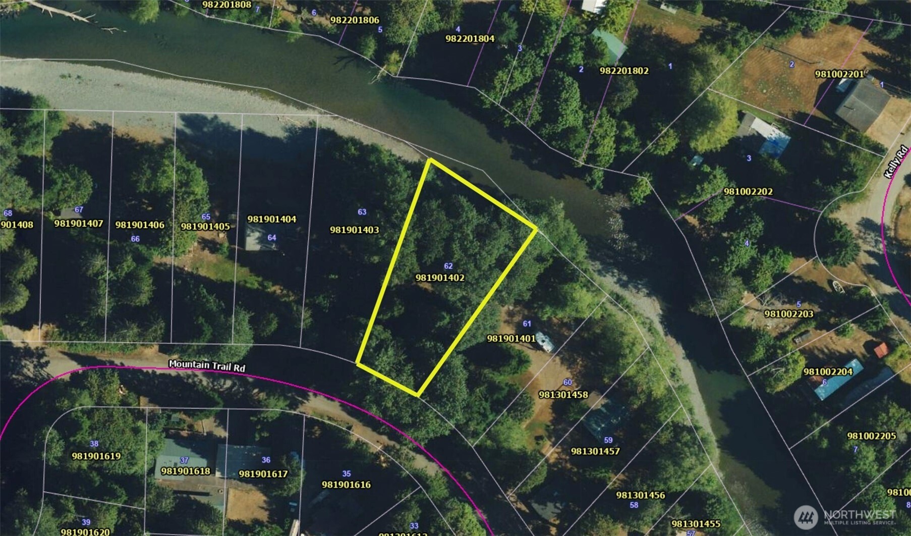 680 Mountain Trail , Brinnon, WA 98320