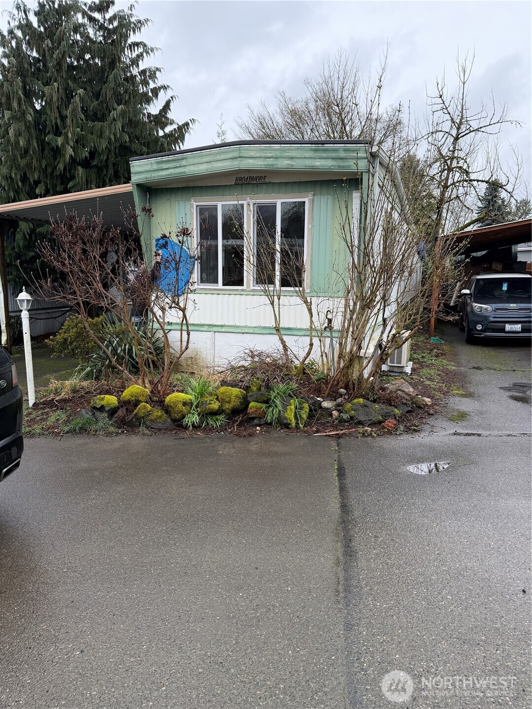 7301 NE 175th #212, Kenmore, WA 98028
