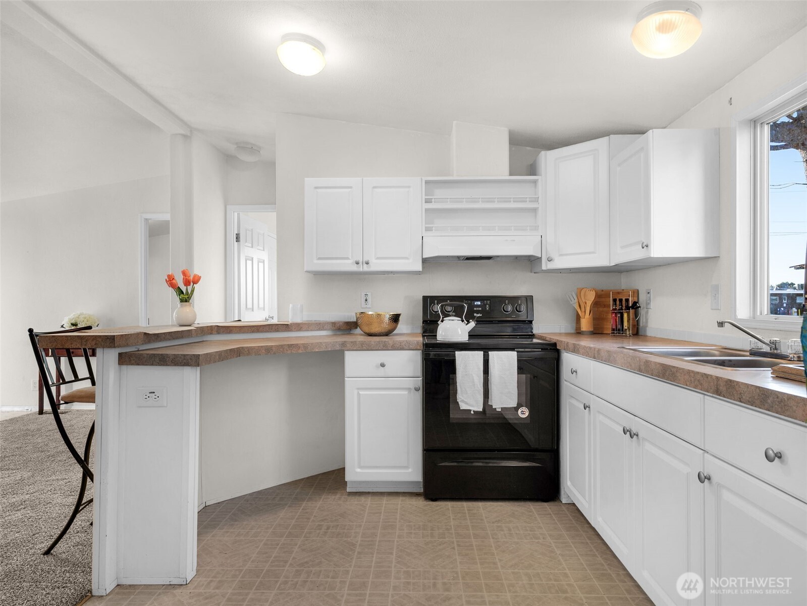 208 NE 2nd Street , Long Beach, WA 98631