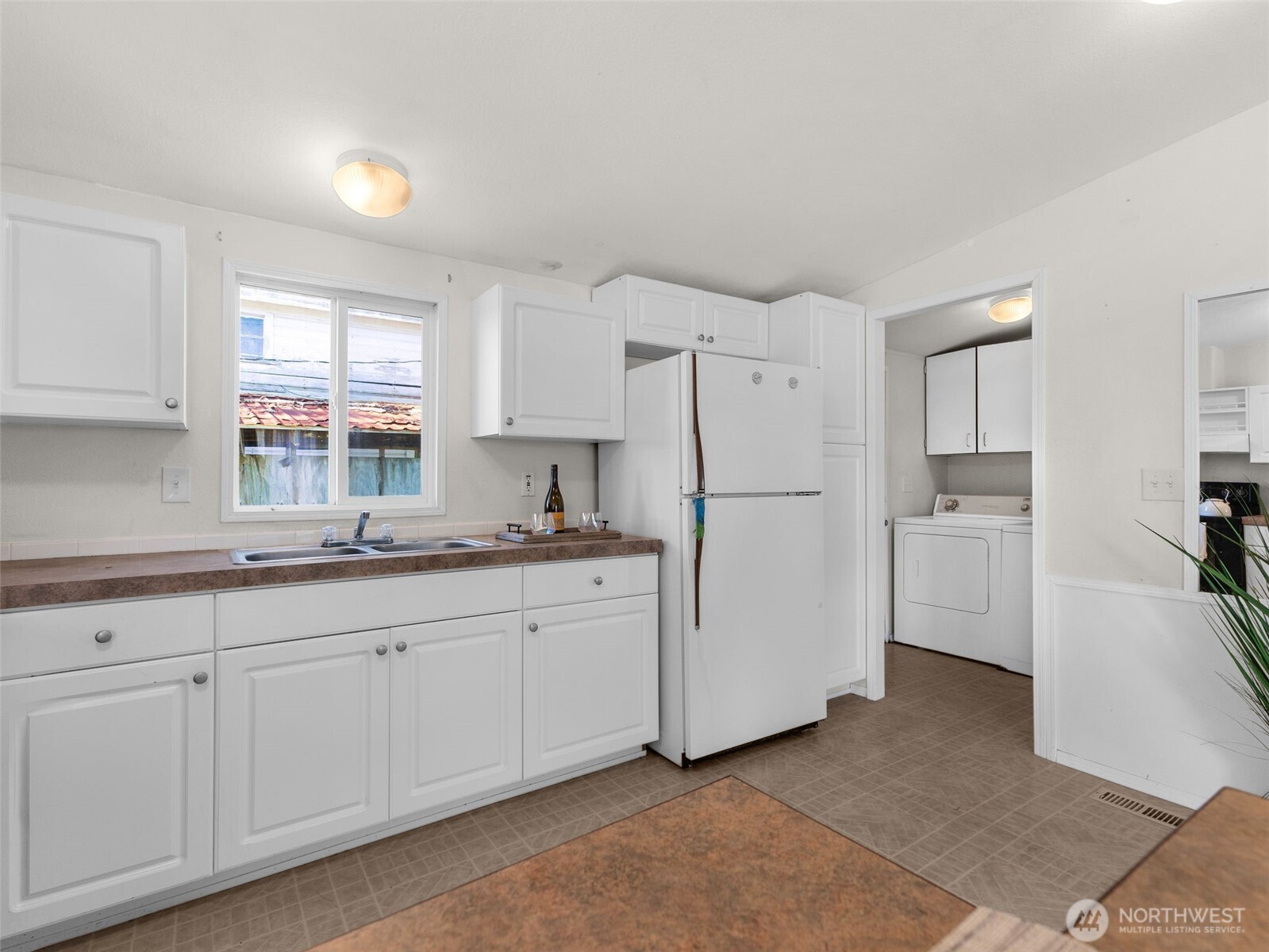 208 NE 2nd Street , Long Beach, WA 98631