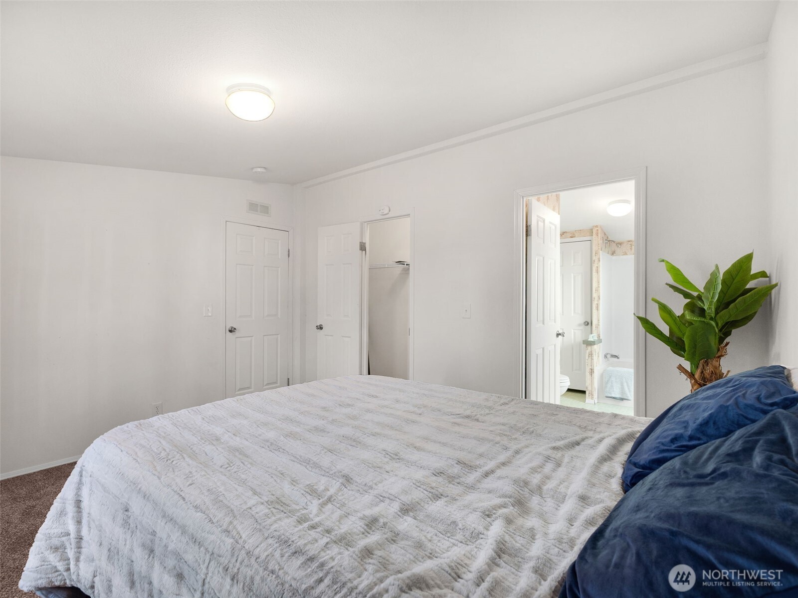 208 NE 2nd Street , Long Beach, WA 98631