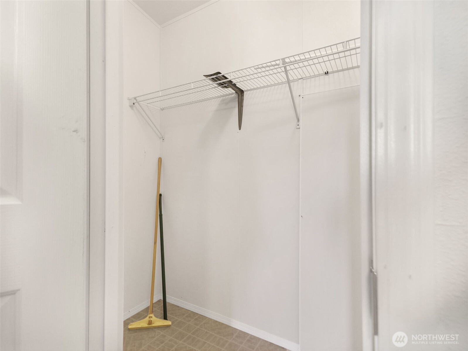 208 NE 2nd Street , Long Beach, WA 98631