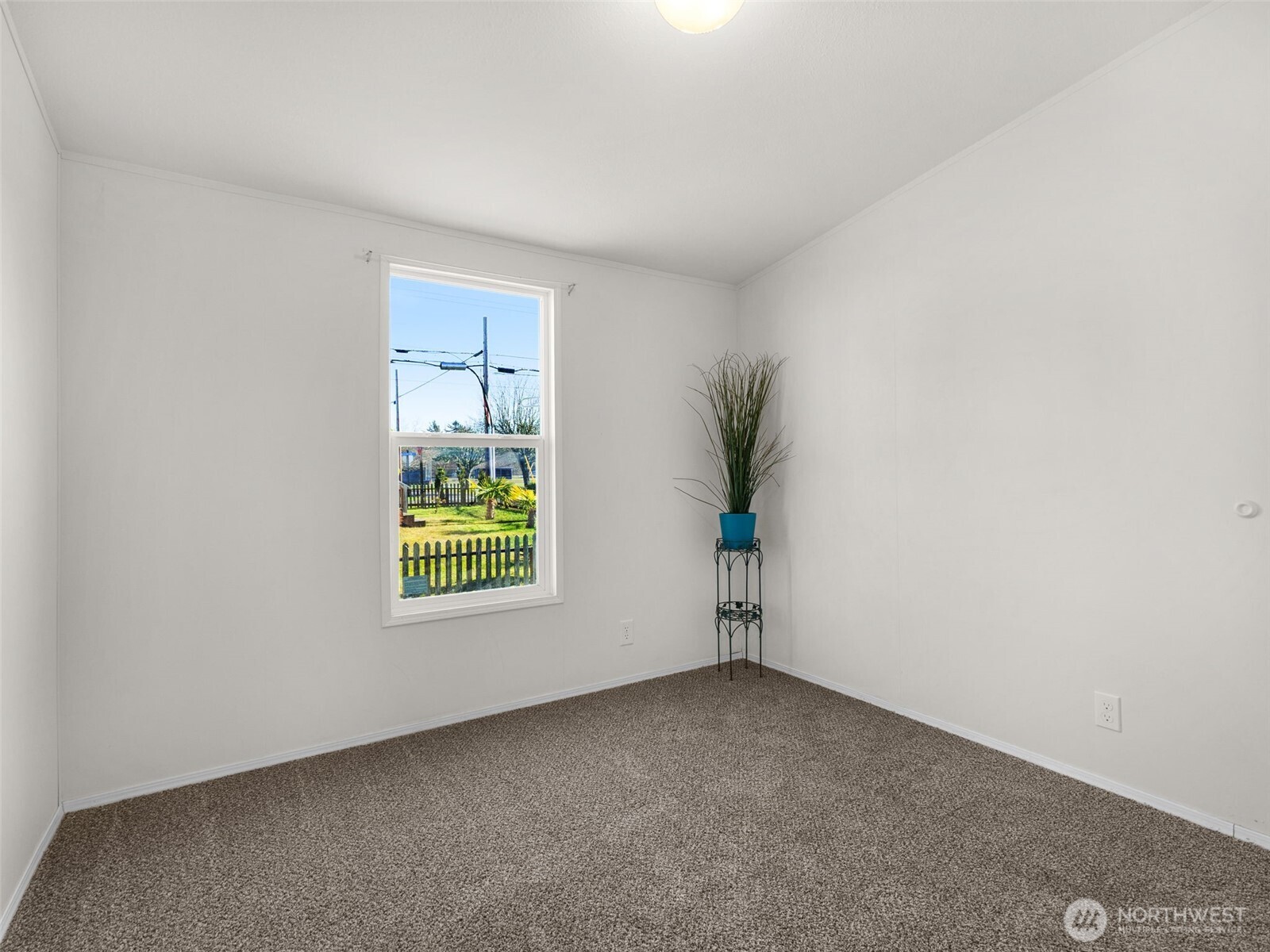 208 NE 2nd Street , Long Beach, WA 98631