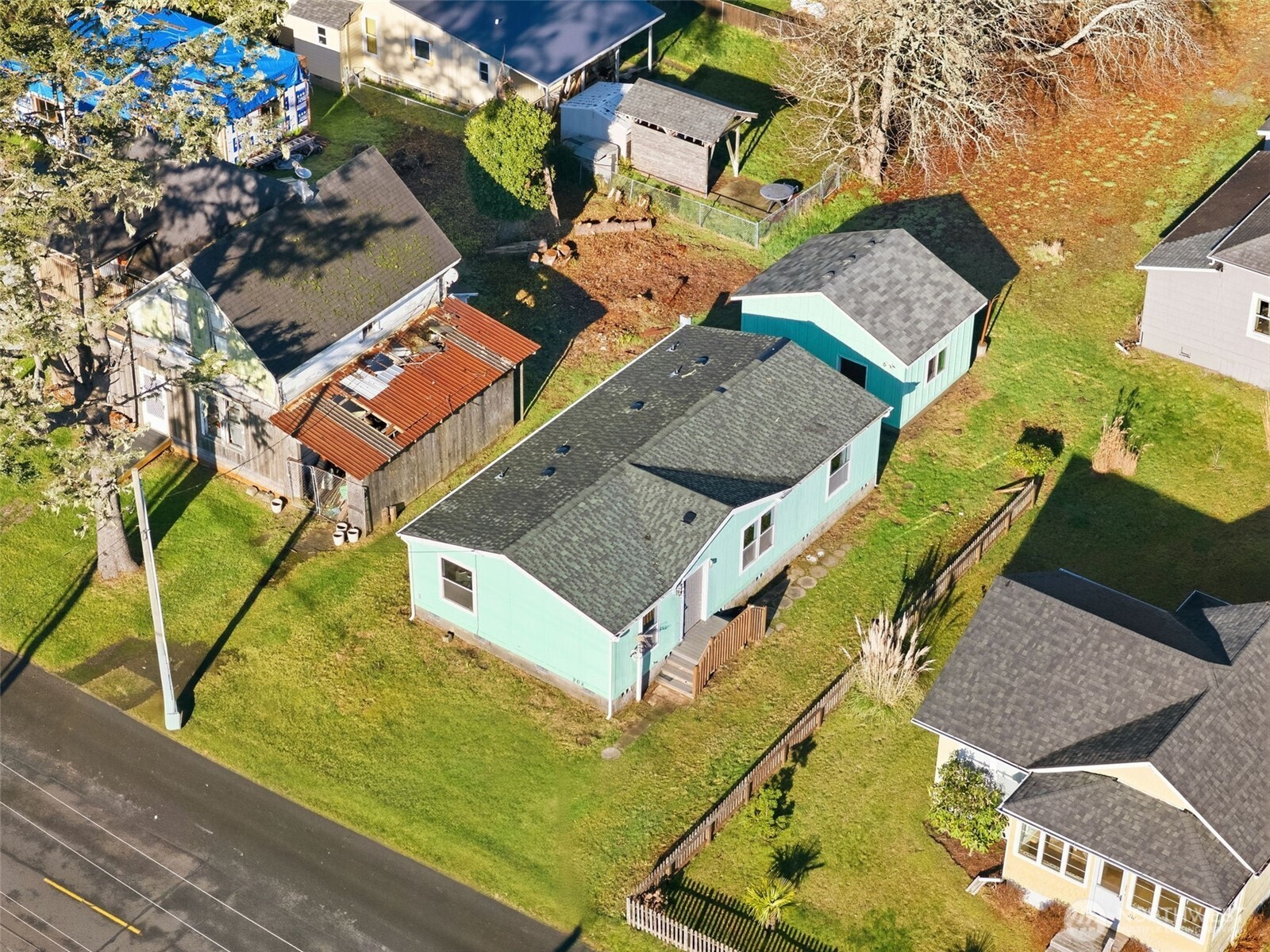208 NE 2nd Street , Long Beach, WA 98631
