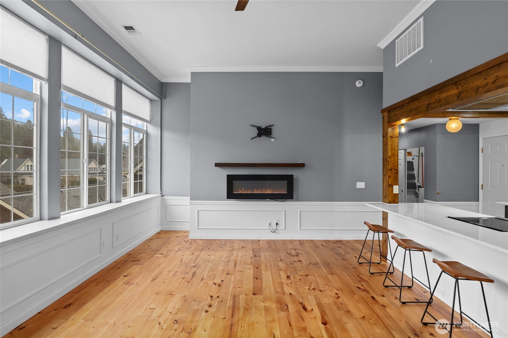 202 E Third Street #210, Cle Elum, WA 98922