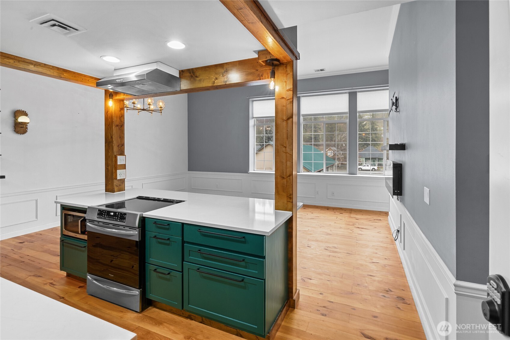 202 E Third Street #210, Cle Elum, WA 98922