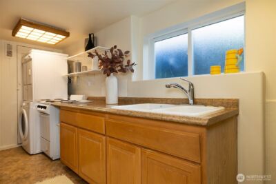 2332 45th Avenue SW, Seattle, WA 98116 - Photo 23