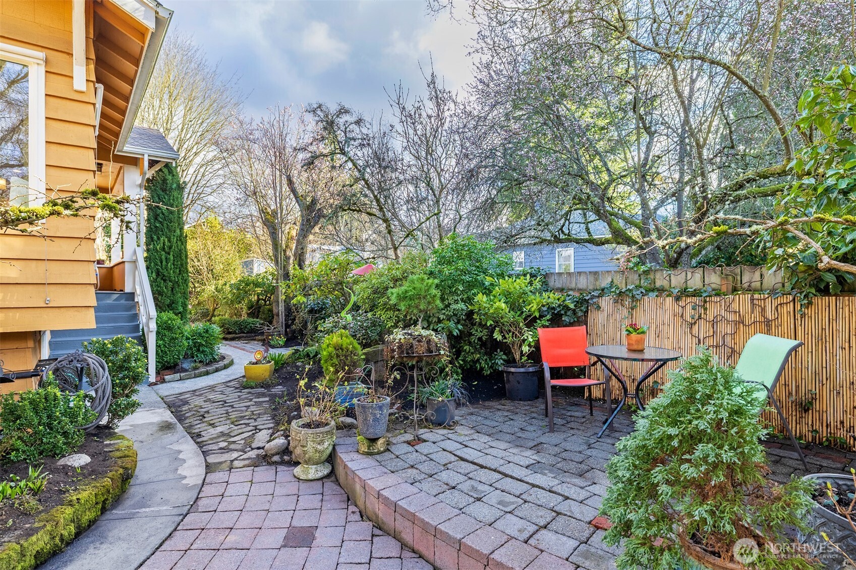 2332 45th Avenue SW, Seattle, WA 98116