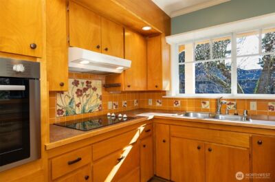 2332 45th Avenue SW, Seattle, WA 98116 - Photo 10