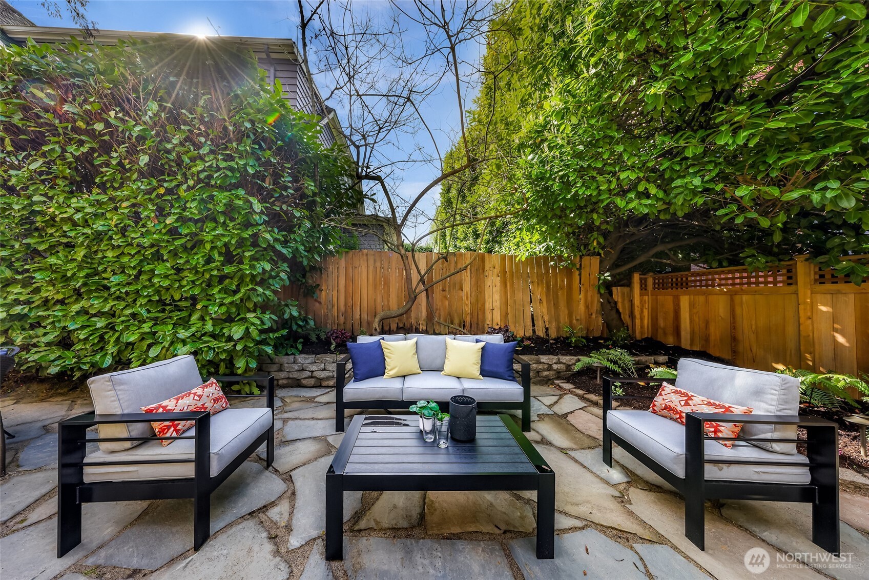 2333 Federal Avenue E, Seattle, WA 98102