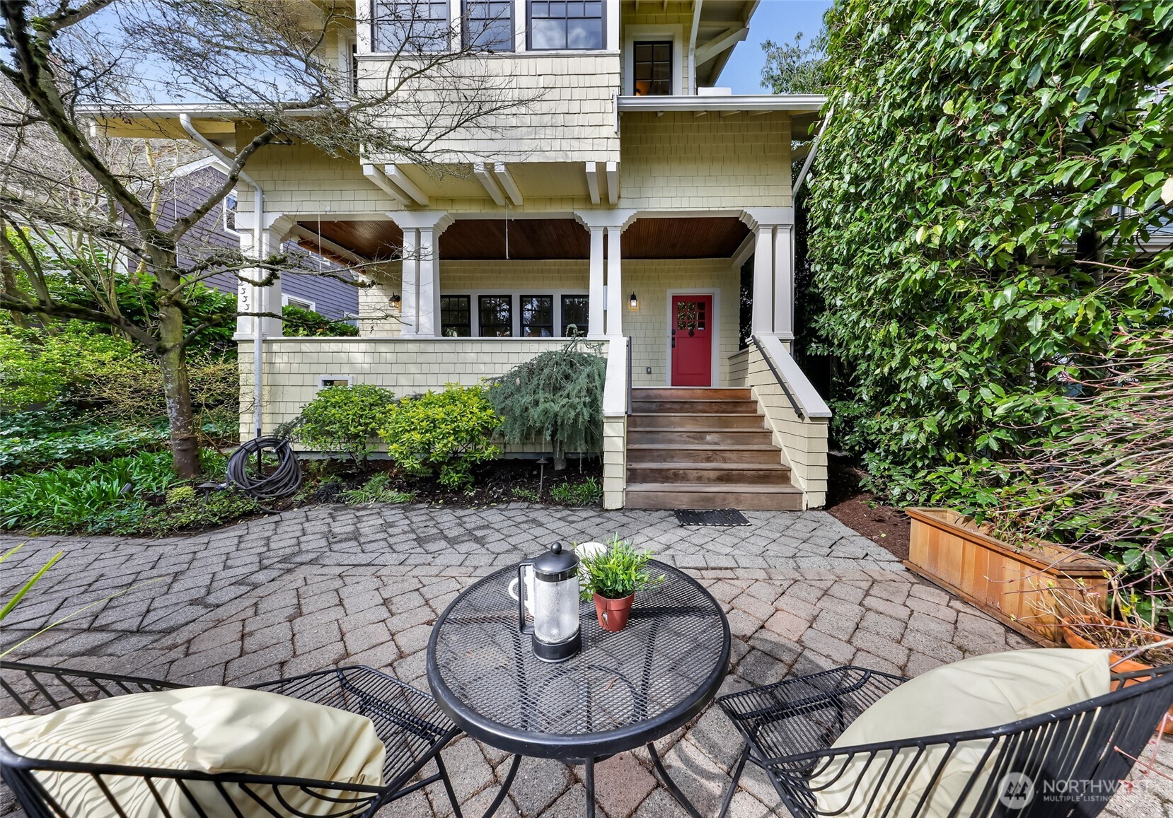 2333 Federal Avenue E, Seattle, WA 98102