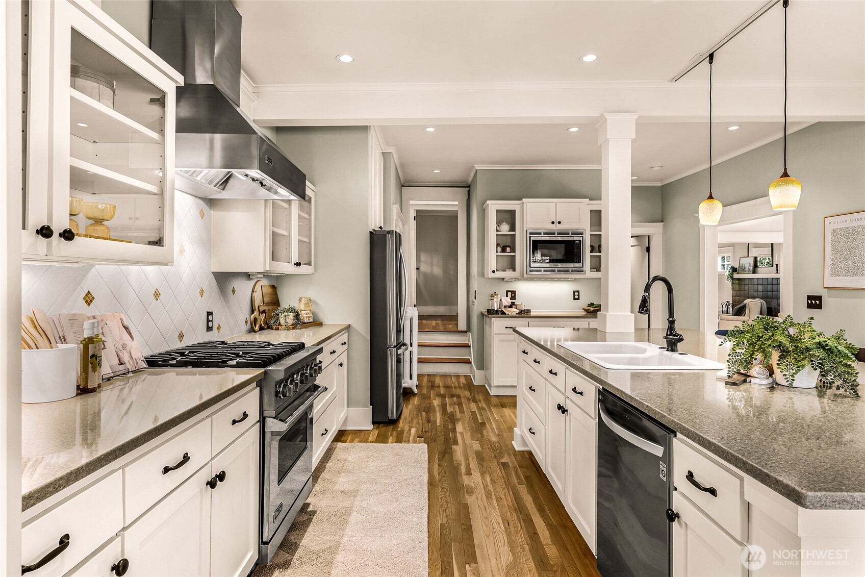 2333 Federal Avenue E, Seattle, WA 98102