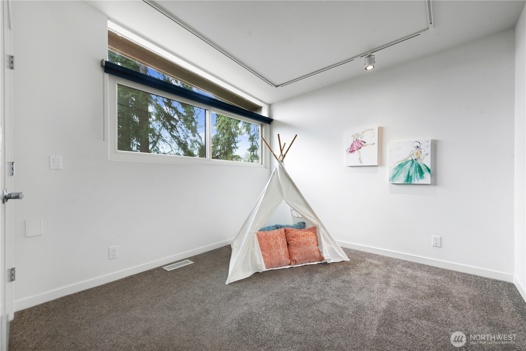 16 Wembley Lane , Mercer Island, WA 98040