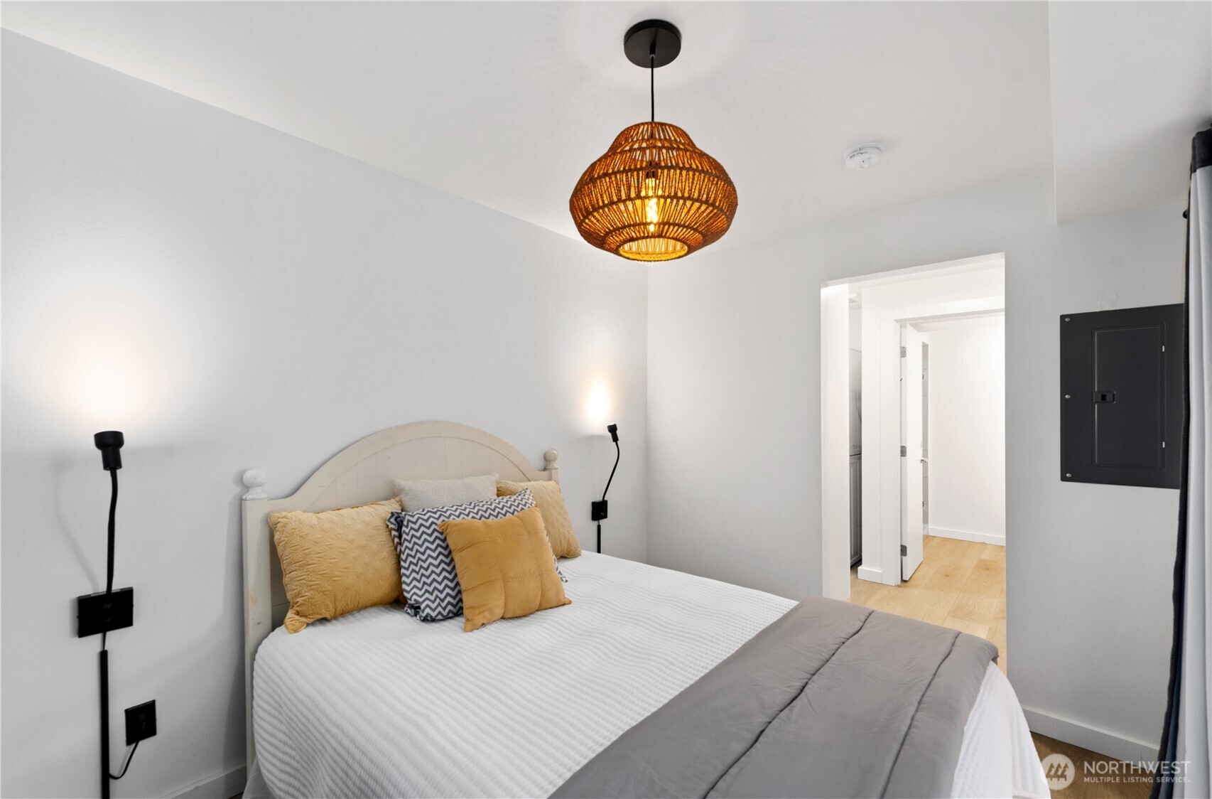 16 Wembley Lane , Mercer Island, WA 98040