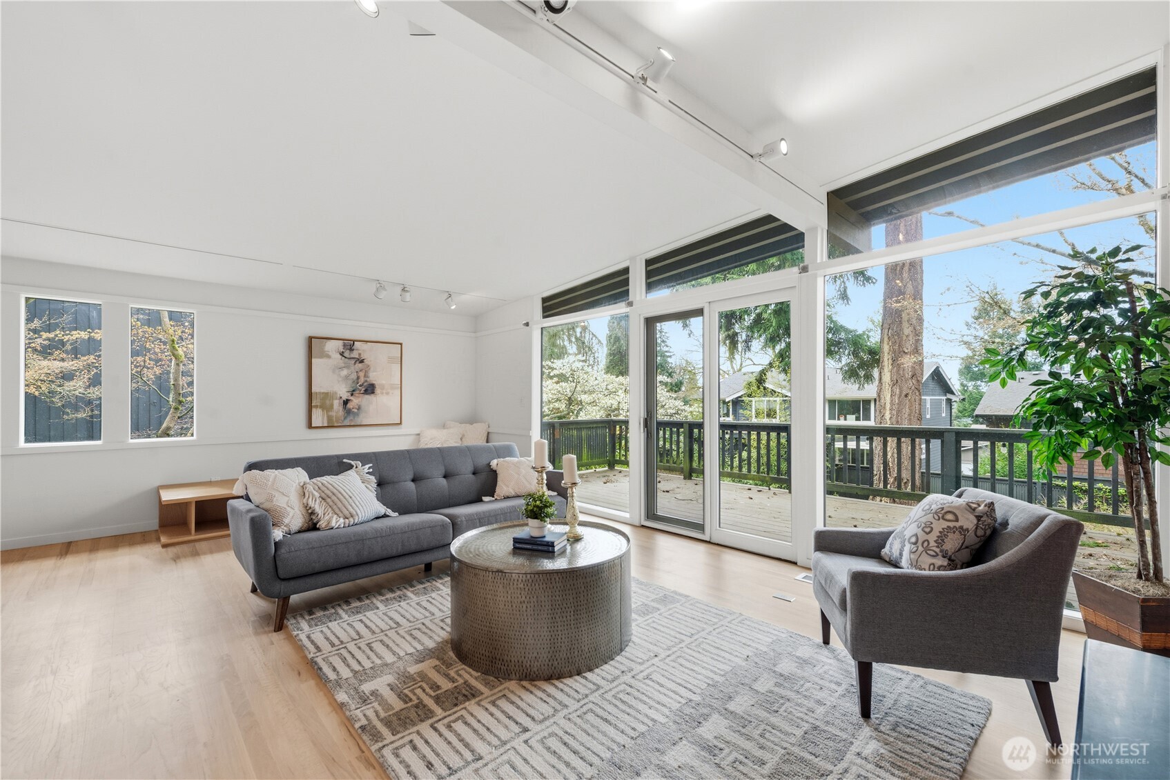 16 Wembley Lane , Mercer Island, WA 98040