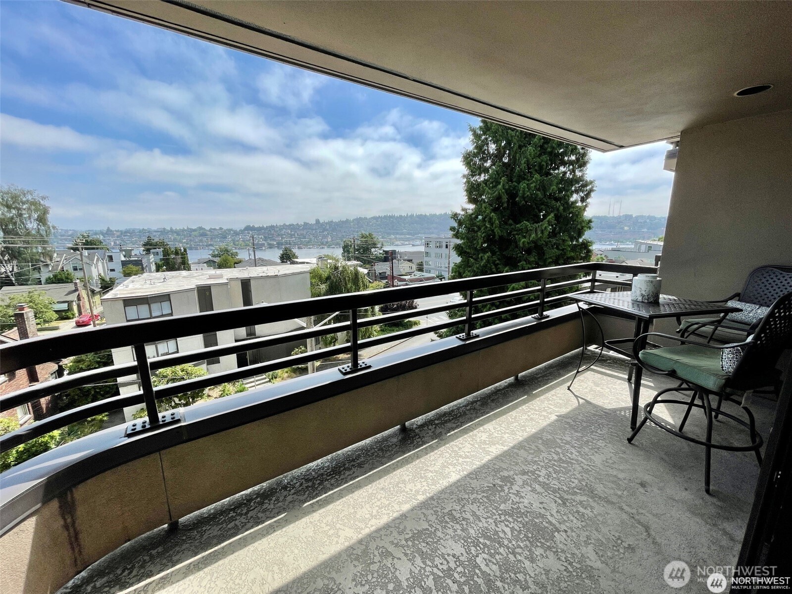 700 Crockett Street #204, Seattle, WA 98109