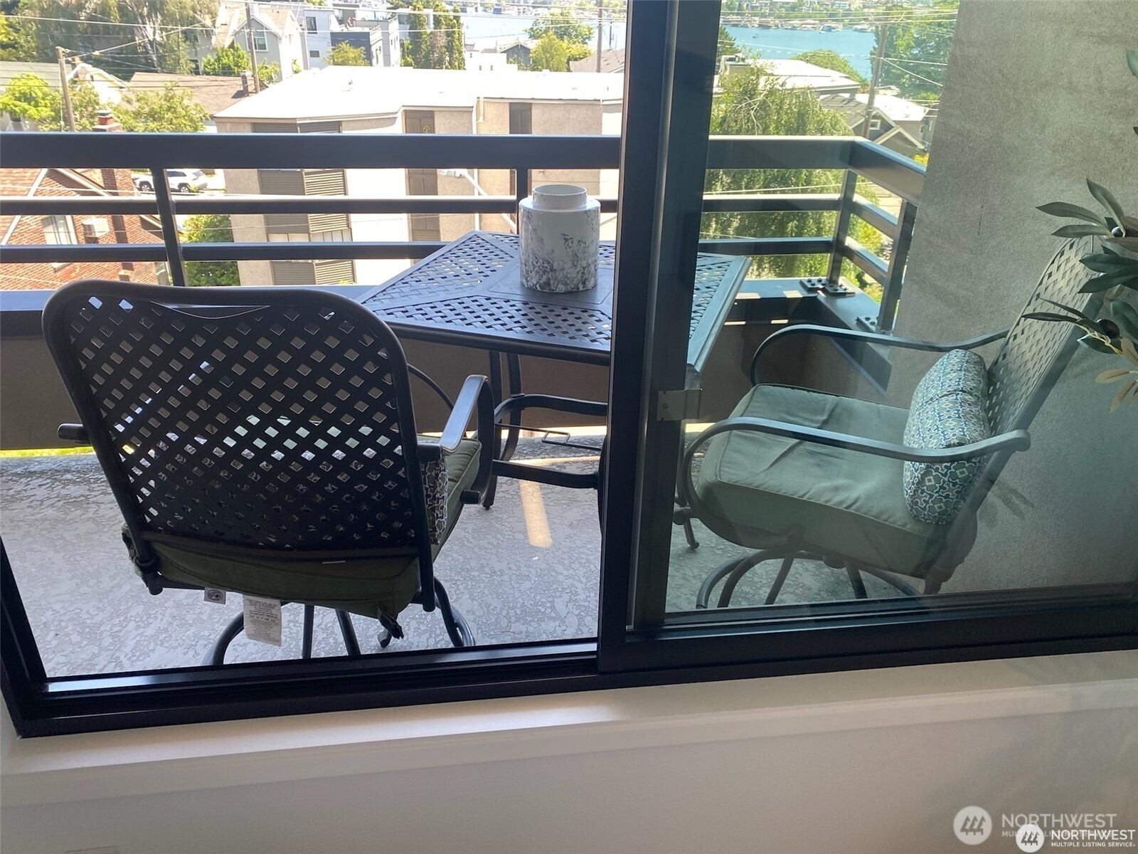 700 Crockett Street #204, Seattle, WA 98109