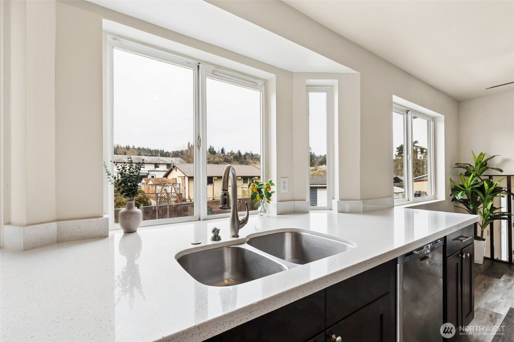 214 10th Avenue N, Algona, WA 98001