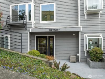 150 Valley Street #302, Seattle, WA 98109 - Photo 3