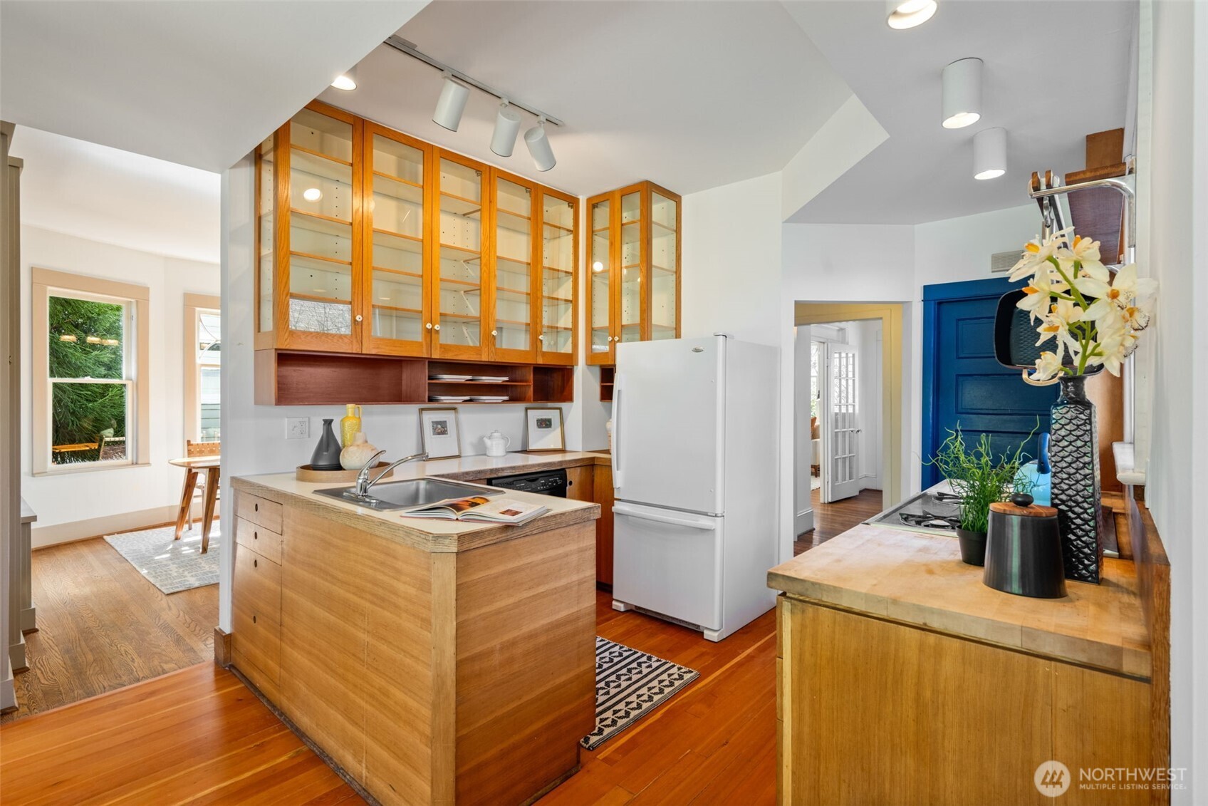 1204 17th Avenue E, Seattle, WA 98112