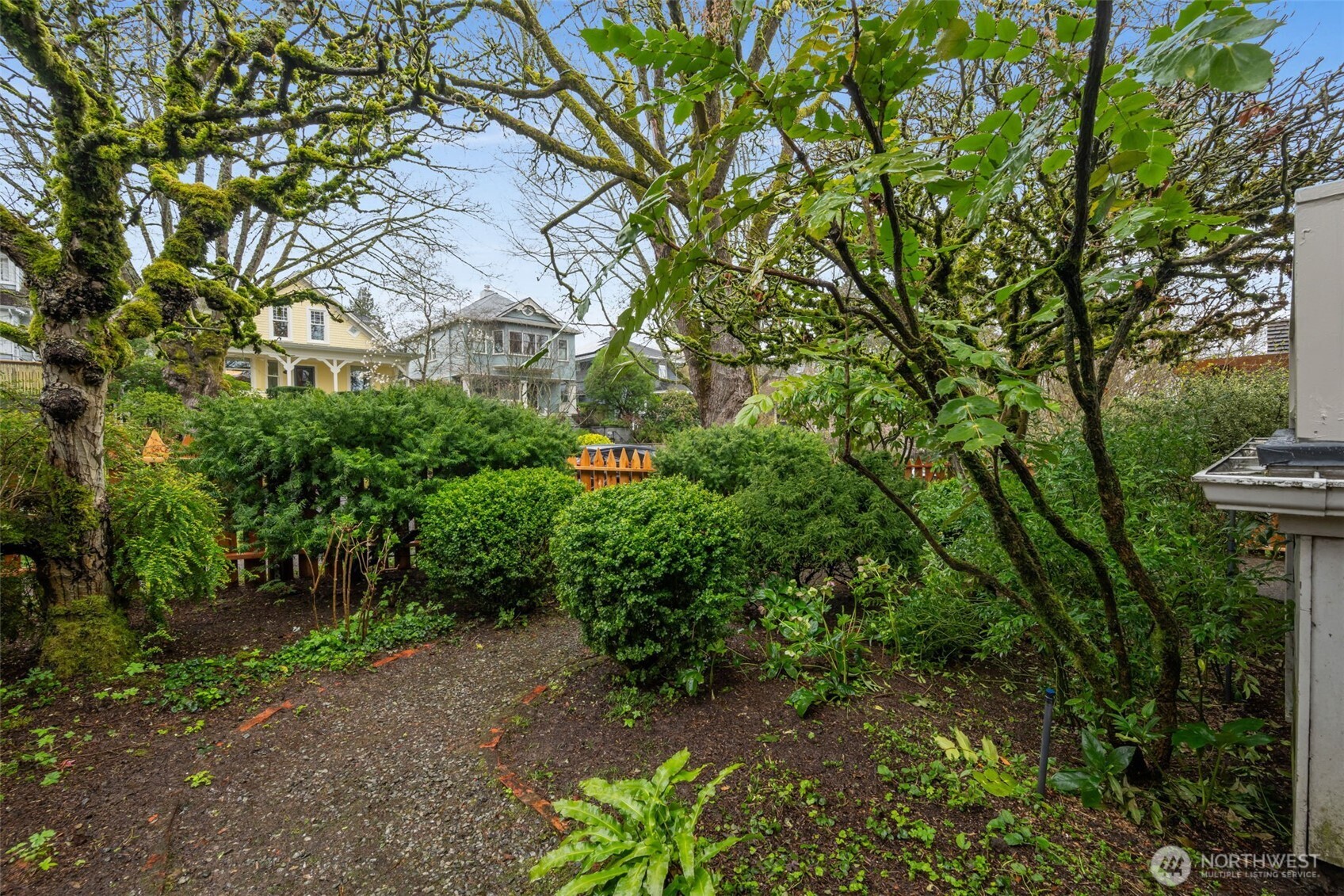 1204 17th Avenue E, Seattle, WA 98112